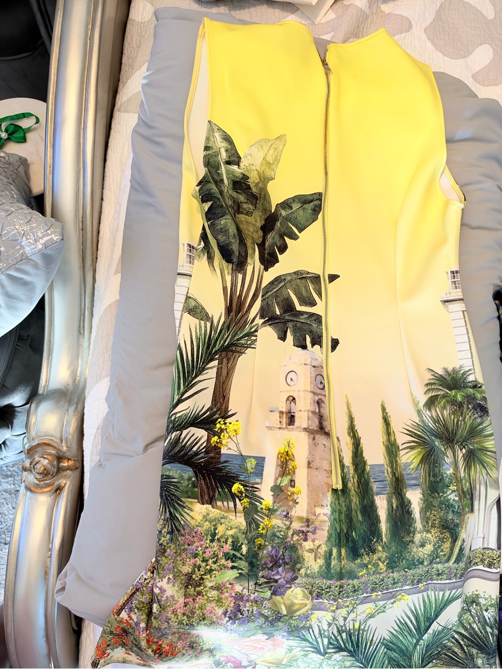 Yellow Tropical-Print Sleeveless Dress with Scenic Motif
